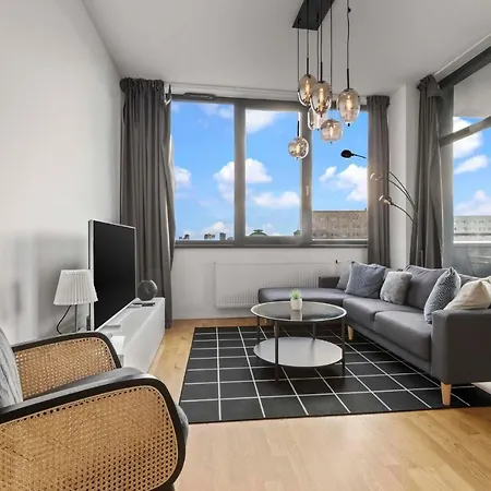 アパート Ah Proxenta Ac *