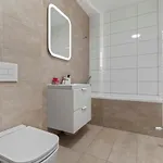 Ah Proxenta Ac Apartmán *